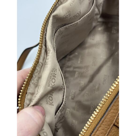 Michael Kors Authenticated Bristol Acorn Brown Leather Medium Satchel Gold‎ Tone - Picture 15 of 16